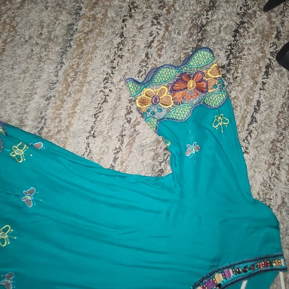 Large handmade blouse - Picture 2 of 3